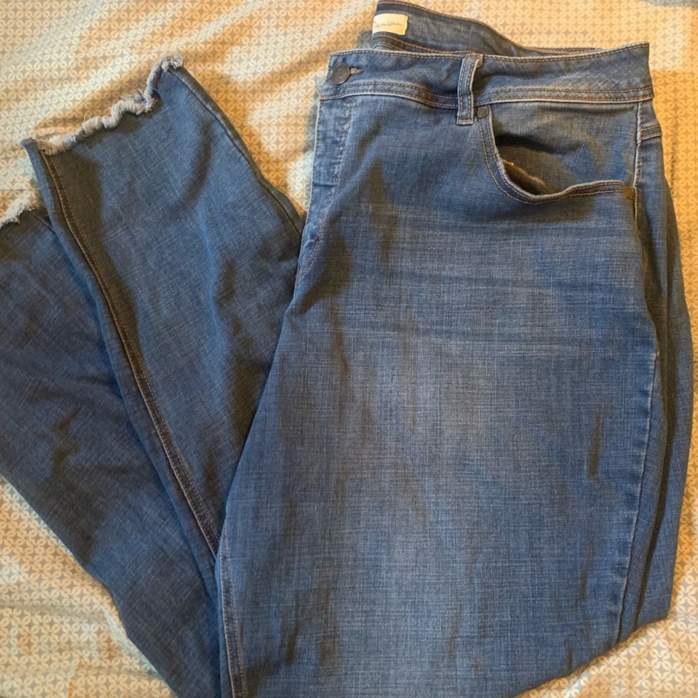 Classic Blue Cropped Jeans